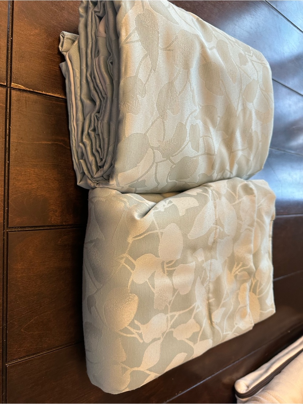 Target Room darkening Leaf Pattern Curtains 2 Panels